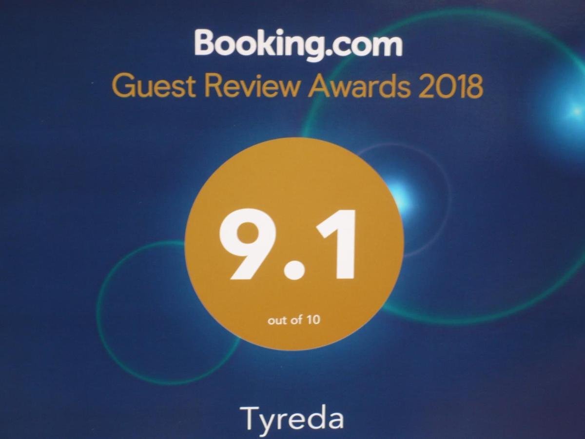 Bed and Breakfast Tyreda Ennis Exterior foto